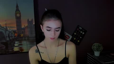 Snapshot of aprillswift_ chatting on 01/22/25, 02:03 Aprill online show from 01/22/25, 02:03