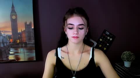 Snapshot of aprillswift_ chatting on 02/03/25, 01:30 Aprill online show from 02/03/25, 01:30