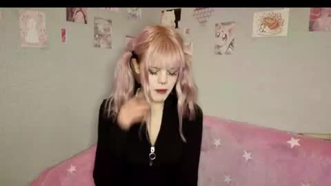 Alice D online show from 06/19/26, 08:45