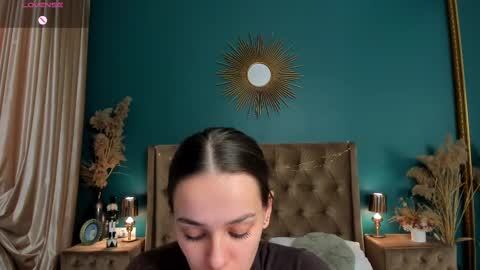 Snapshot of aprilwon chatting on 02/27/25, 12:56 April online show from 02/27/25, 12:56