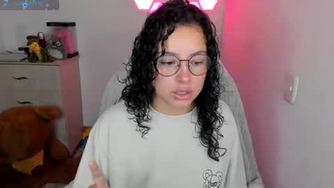 aqua emilly online show from 01/06/26, 09:07