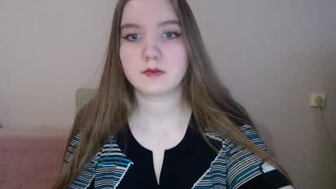 Snapshot of aquanarmin chatting on 12/26/24, 08:18 Josefin online show from 12/26/24, 08:18