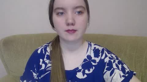 Snapshot of aquanarmin chatting on 11/10/25, 03:49 Josefin online show from 11/10/25, 03:49