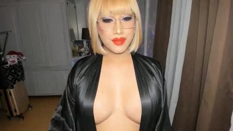 Alicia online show from 12/13/25, 09:31