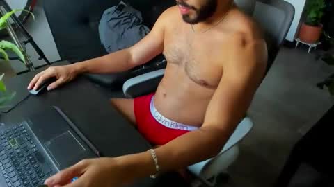 T. online show from 02/05/26, 06:12