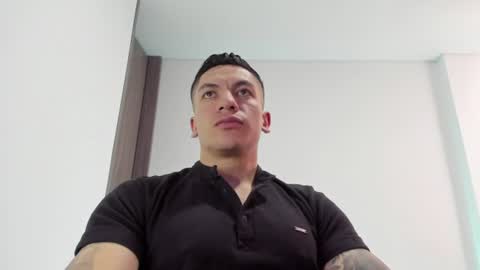 Snapshot of aquiles_51 chatting on 07/11/26, 06:43 Jonathan online show from 07/11/26, 06:43