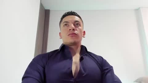 Snapshot of aquiles_51 chatting on 07/19/26, 07:17 Jonathan online show from 07/19/26, 07:17
