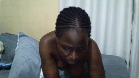 ara bellah online show from 10/22/25, 11:48