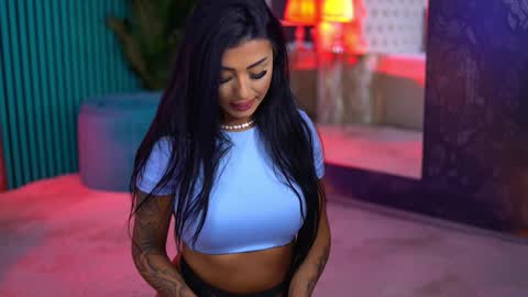 arabellaposh online show from 10/23/25, 05:29