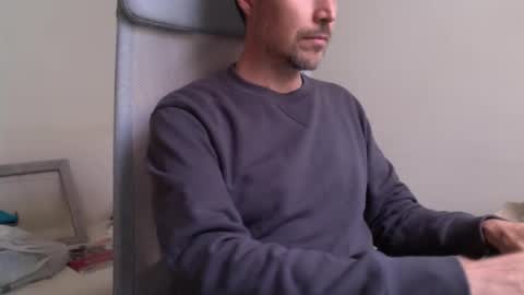 aragon9999 online show from 10/23/25, 10:14