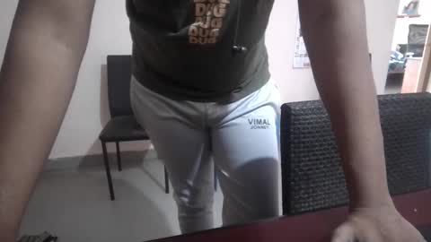 Snapshot of arahullovely chatting on 01/28/25, 06:05 Rahul online show from 01/28/25, 06:05