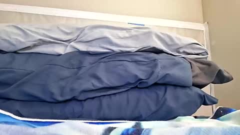 aranda1684892 online show from 04/19/26, 10:23