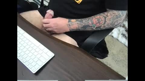 Snapshot of arcade76 chatting on 02/22/25, 11:35 arcade76 online show from 02/22/25, 11:35