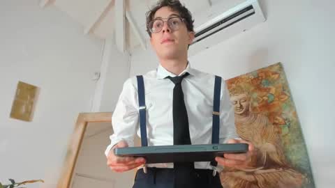 Archie online show from 01/16/25, 12:20