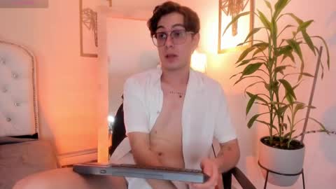 Archie online show from 02/06/25, 02:37