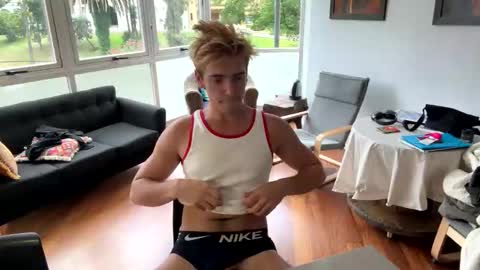 Archie online show from 01/09/26, 08:54