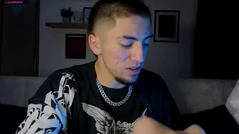 Mateo online show from 11/21/25, 02:21