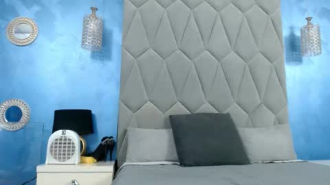 aretialisya online show from 10/14/25, 04:57