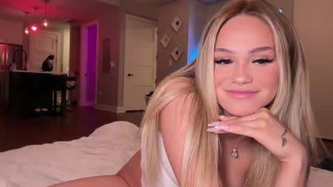 Ari  online show from 06/18/26, 04:02