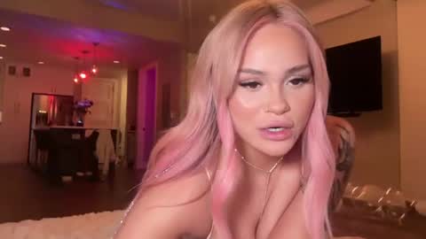 Ari  online show from 07/10/26, 03:11