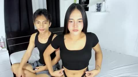 AriCandyAnna online show from 05/17/26, 01:29