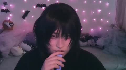 Snapshot of ari_corn chatting on 02/02/25, 08:35 Ahri online show from 02/02/25, 08:35