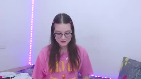 Ahri James online show from 09/18/25, 11:18