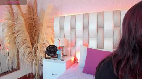 ari_lynn_ online show from 01/13/26, 03:12