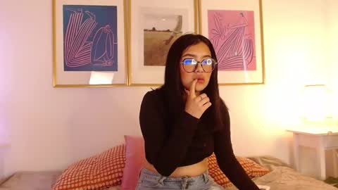 Snapshot of ari_rose_dh chatting on 03/24/26, 11:48 ARI online show from 03/24/26, 11:48