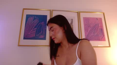 Snapshot of ari_rose_dh chatting on 03/28/26, 11:43 ARI online show from 03/28/26, 11:43