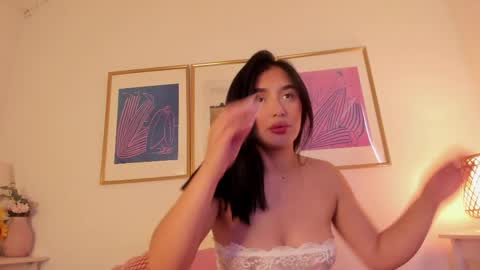 Snapshot of ari_rose_dh chatting on 04/01/26, 12:06 ARI online show from 04/01/26, 12:06