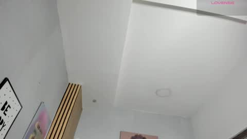 aria__monroe online show from 03/28/26, 12:16