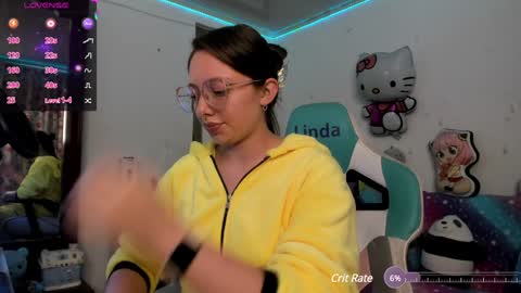 Snapshot of aria_alaia chatting on 01/09/25, 01:29 Linda online show from 01/09/25, 01:29