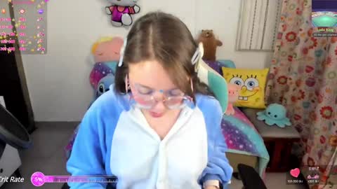 Snapshot of aria_alaia chatting on 01/31/25, 01:54 Linda online show from 01/31/25, 01:54