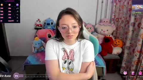 Snapshot of aria_alaia chatting on 11/07/25, 11:49 Linda online show from 11/07/25, 11:49