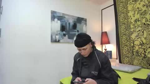 aria y orien  online show from 11/04/25, 10:58