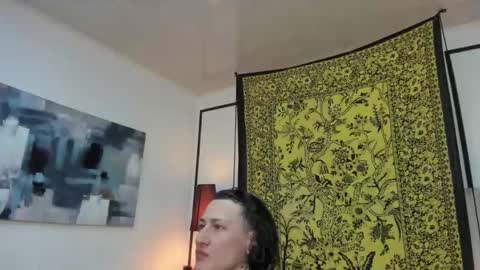 aria y orien  online show from 01/13/26, 11:04