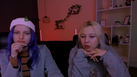 aria_blaze_ online show from 03/29/26, 08:47