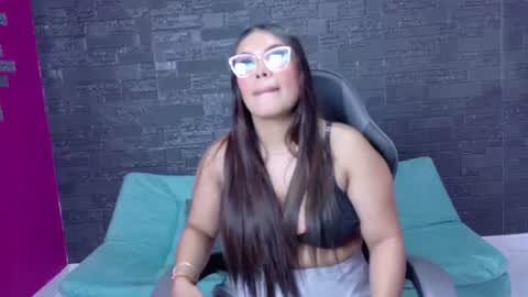 Aria online show from 08/04/26, 01:20