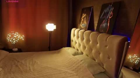 Snapshot of aria_mila chatting on 06/17/26, 06:16 aria_mila online show from 06/17/26, 06:16