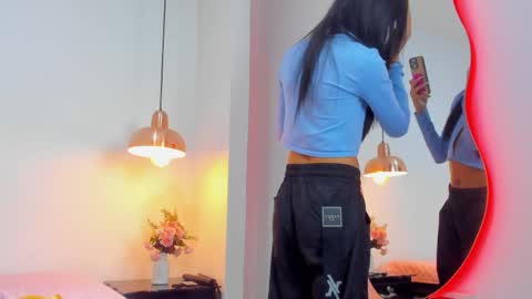 Snapshot of aria_millers1 chatting on 04/04/26, 11:40 aria_millers1 online show from 04/04/26, 11:40