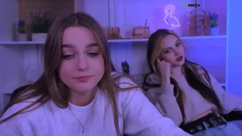 Luna online show from 09/16/25, 07:15