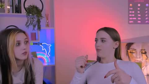 Luna online show from 09/25/25, 11:52