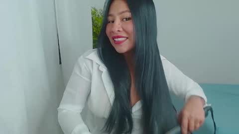 Snapshot of aria_morgan723222 chatting on 10/24/25, 07:10 aria online show from 10/24/25, 07:10