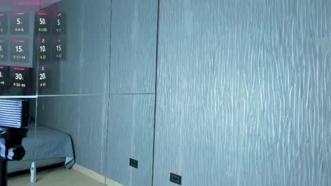 Snapshot of aria_sims chatting on 04/08/26, 11:54 Aria online show from 04/08/26, 11:54