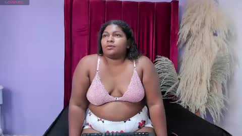 aria_velvett online show from 07/22/26, 12:41