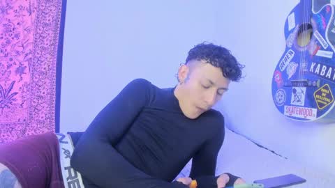 Aria and Orien online show from 04/07/26, 05:57