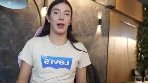 Snapshot of ariaa_isabell chatting on 01/05/26, 06:33 Ariaa online show from 01/05/26, 06:33