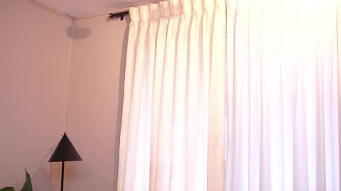 Snapshot of ariaa_isabell chatting on 02/27/26, 06:41 Ariaa online show from 02/27/26, 06:41