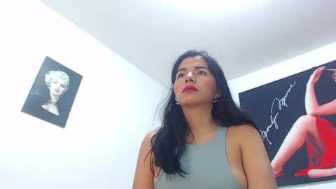 Snapshot of ariacoral chatting on 03/02/25, 01:27 ariacoral online show from 03/02/25, 01:27